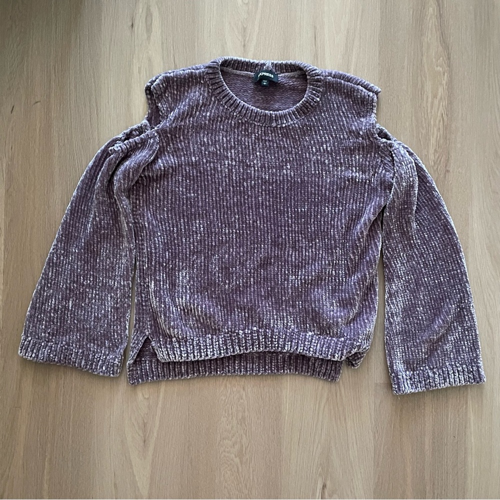 Great condition Express lavender chenille sweater size S